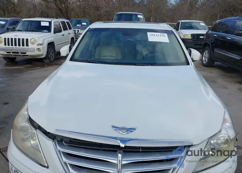 2010 Hyundai Genesis 3.8 z USA, uszkodzony, nr VIN KMHGC4DE1AU108717